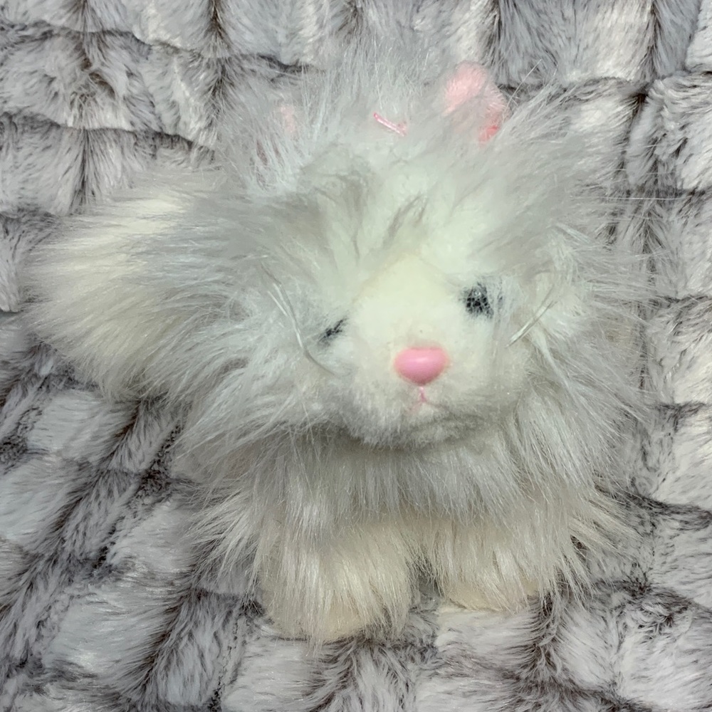 Ganz Persian Cat Kitten Webkinz White Plush HM110, Soft, Pink bow, blue eyes